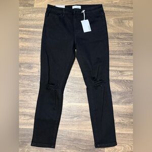 Vervet Distressed Knee Amber Mid Rise Skinny